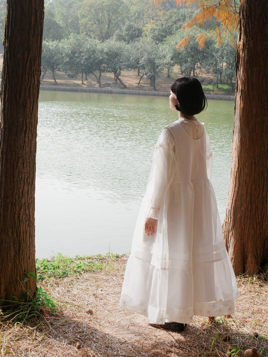 Lunara Dress - White (Pre-order)